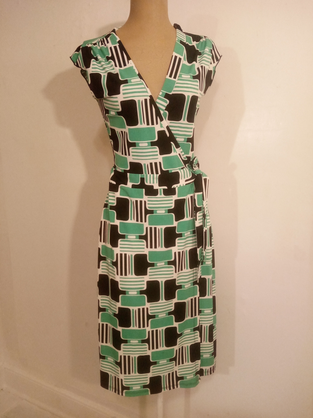 Bisou Bisou Mint, Black & White Geometric Wrap Midi Dress